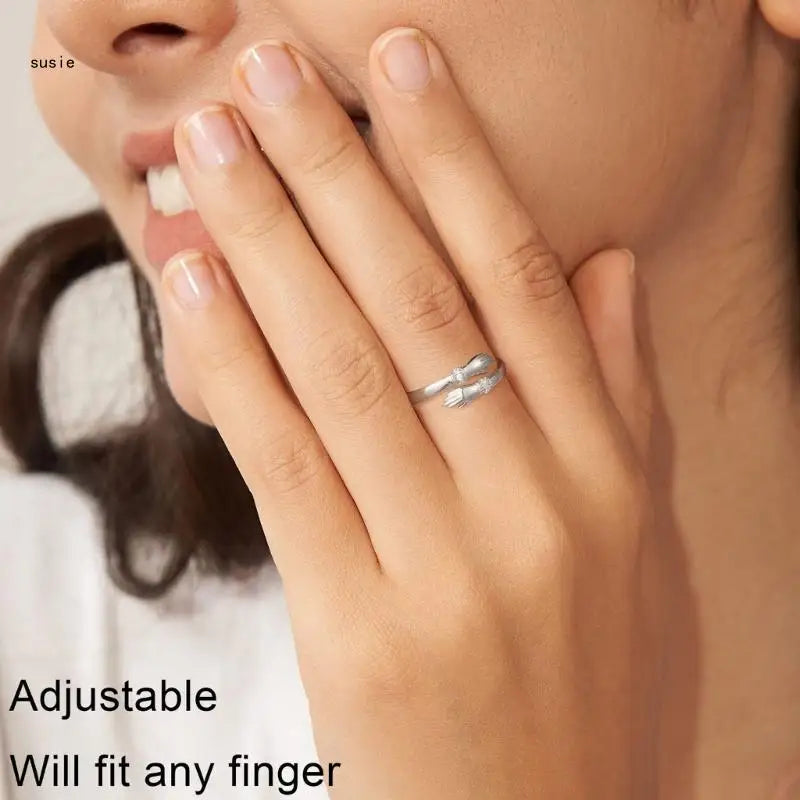 X7YA Women Temperament Personality Creative-Love Hug Ring for Lover Daughter Jewelry